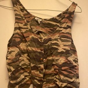 Camo crop top